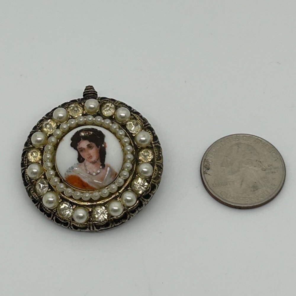 Vintage Limoges Porcelain Cameo Brooch Faux Pearls Rhinestones Hand Painted READ - Picture 3 of 16